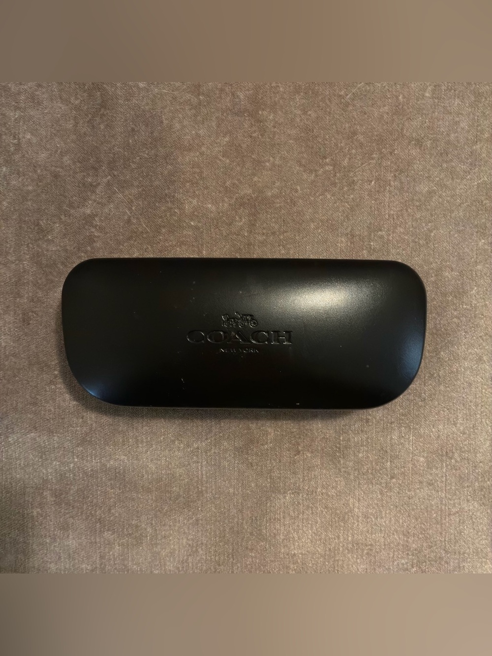 Coach Black Hard Clam Shell Sunglass / Eyeglass Case with Cleaning Cloth